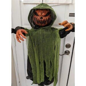 Animated Hanging Jack-O'-Lantern with Glowing Head and Creepy Sound